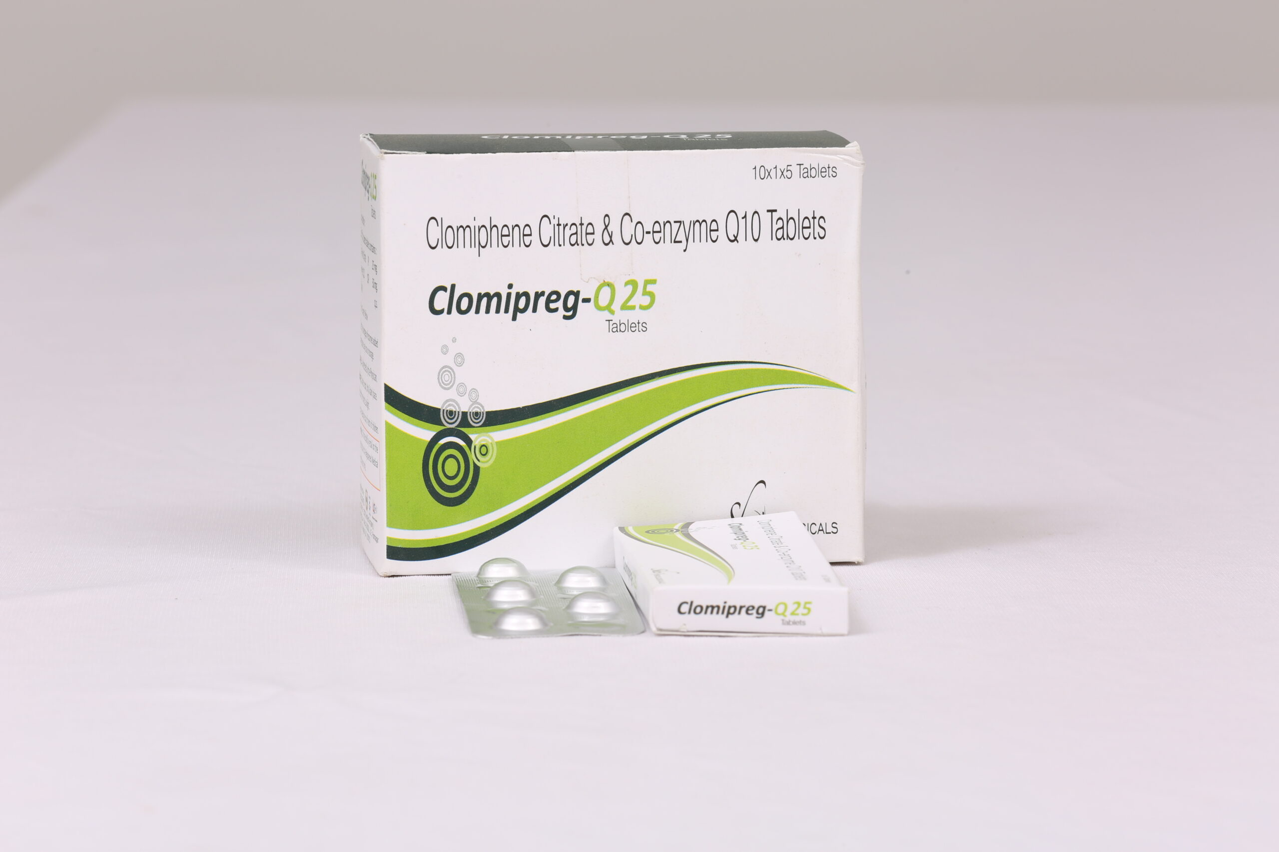 CLOMIPREG-Q25 (Clomiphene Citrate 25mg Co-enzyme Q10 50mg)